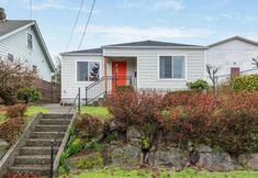 Others 2 Charming Home with Smart Technology and Fenced Yard - Cozy Retreat