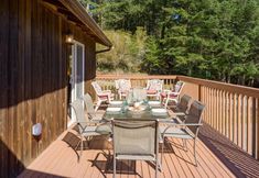 其他 3 Spacious Deck and Lush Gardens Near Trails - Cheerful Retreat