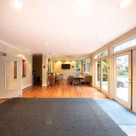 Hotel Interior/Public Areas1Expansive Balconies and Unique Loft Space - Stunning City Haven,金郡公寓