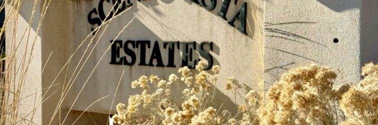 Others Scenic Views and Inviting Firepit - Charming Cozy Retreat