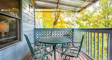 Others 2 Hot Tub and Game Room - Stunning Mountain Retreat