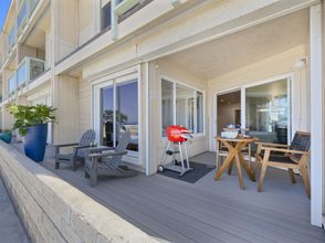 Others 4 Oceanfront Patio and BBQ Access - Stunning Beachfront Retreat