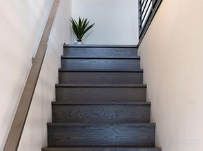 Others 4 Stunning Rooftop Patio and Smart Home Features - Elegant Townhome Escape