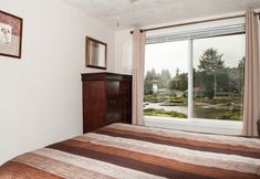 Others 6 Lakefront Serenity and Boat Slip - Gorgeous Coastal Hideaway