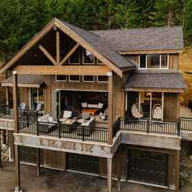 Hotel Exterior 1 Stunning Mountain Views and Game Room - Luxurious Retreat, Washington Hotels