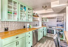 อื่นๆ 7 Cake by the Ocean