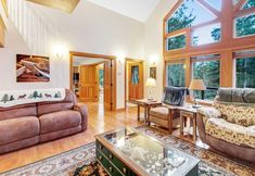 Others 6 Gorgeous Wooded Retreat w/ Fireplace, Firepit, Deck, Yard, Washer/Dryer