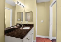 Others 7 Beach Access and Heated Swimming Pool - Inviting Family Oasis