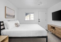 其他 6 Beachfront Access and Kitchenette Convenience - Charming Coastal Retreat