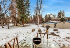 Others 7 Stylish Condo with Patio Grill and Central Location - Elegant Charming