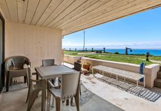 Others 3 Oceanview Luxury and Beach Access - Stunning Coastal Retreat