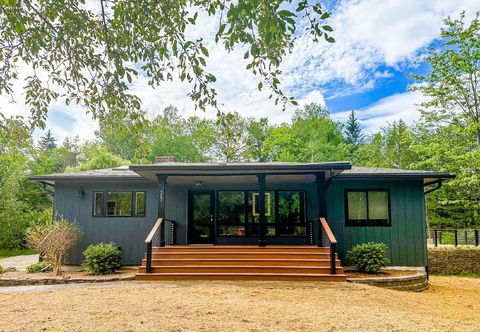 其他 Charming Country Retreat with Spacious Yard - Cozy Family Haven