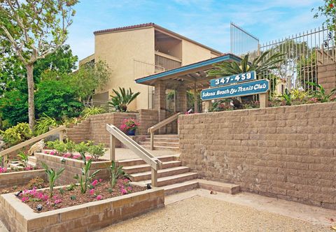 Others Oceanfront Access and Heated Swimming Pool - Charming Coastal Retreat