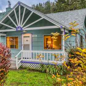 Hotel Exterior1Neakahnie Cottage,Nehalem H Street Dock飯店