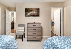 Others 5 Hot Tub and Screened-In Porch by the Creek - Charming Cozy Escape