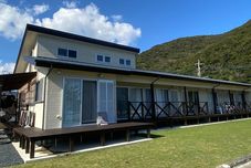 Lain-lain Hamancyu — A Guesthouse with a View of the Ocean