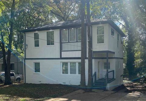 Others Convenient Access to Airport and Downtown - Modern Retreat