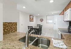 Lain-lain 5 Sea Breeze - Gulf Front Balcony, Heated Pool, Spa, Elevator