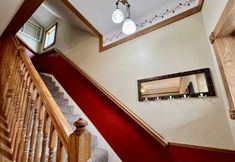 其他 5 Charming Home with Spacious Yard and Modern Amenities - Cozy Retreat