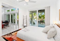 Lain-lain 7 Heated Pool and Functional Office - Stylish Waterfront Retreat