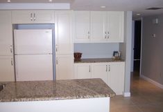 Others 7 Stunning Seaside Haven with Balcony and Spa Access