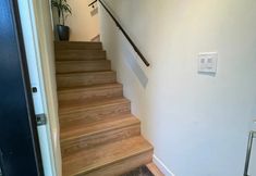 Others 5 Rooftop Oasis with Breathtaking Views - Stylish Urban Retreat