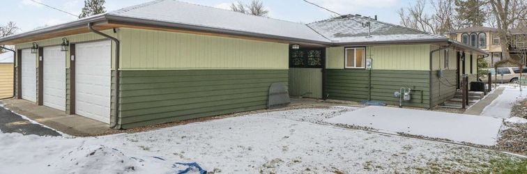 อื่นๆ Chef's Kitchen and in-Home Theater Haven - Gorgeous Escape