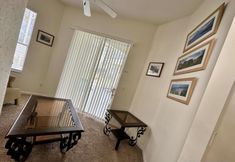 Others 3 Private Pool and Spacious Living Areas - Elegant Oasis