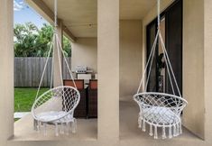 Others 2 Private Backyard, Heated Swimming Pool and BBQ Area - Modern Gem