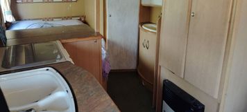 其他 4 Uljanas caravana for 2 with view of the rescued horses