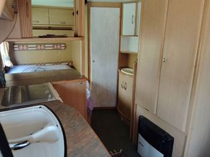 其他 4 Uljanas caravana for 2 with view of the rescued horses