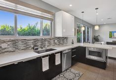 Others 5 Breathtaking City Views and Spacious Living - Stunning Rooftop Escape