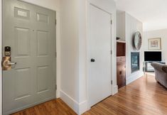 Others 7 Balcony Overlooking Deschutes River and Heated Pool - Charming Condo