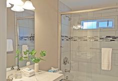 Others 4 Hot Tub and Game Table in Wooded Oasis - Stylish Modern Retreat