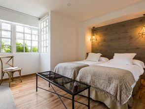 Others Modern and Spacious Loft in a Tranquil Location. San Leandro