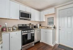 Others 6 Sun-Drenched Sunroom and Private Deck - Cozy Atlanta Escape