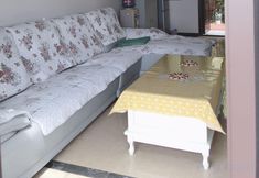 Others 6 Fuxian Lake Yijing Homestay (Chengjiang Sunshan Town Square)