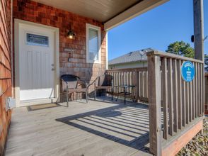 其他 4 Spacious Great Room and Family Fun Amenities - Inviting Coastal Haven