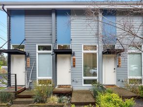 その他 4 Stylish Townhome with Balcony and Smart Amenities - Charming Modern Haven