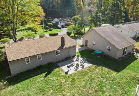 Others Charming Retreat with Game Room and Fire Pit - Cozy Haven