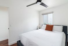 其他 7 Ocean View Balcony and Vintage Fireplace - Charming Coastal Retreat