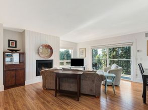 Others 4 Balcony Overlooking Deschutes River and Heated Pool - Charming Condo