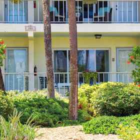 Hotel Exterior 1 Private Corner Unit with Porch and Luxury Amenities - Elegant Coastal Haven, Hotel Eckerd College