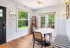 Others 4 Gorgeous Outdoor Deck and Separate Studio - Cozy Craftsman Escape