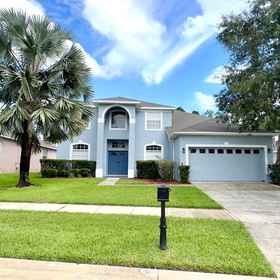 Logo 1 Phòng chơi game và Hồ bơi ngoài trời tuyệt đẹp - Ốc đảo rộng rãi, Khách sạn Quận Polk