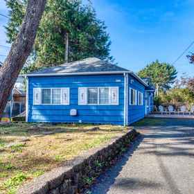 Hotel Exterior 1 Saltbox Cottage, Historic Turnaround Hotels