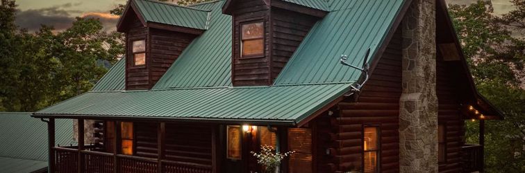 Others Pool Table and Community Pool Access - Spacious Mountain Retreat