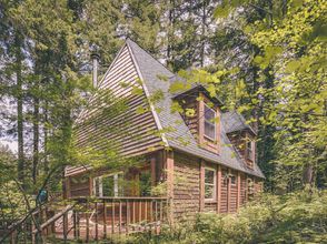Others 4 Cozy Hot Tub and Scenic Deck - Charming River Escape