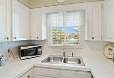 Others 6 Gorgeous Retreat - Heated Pool, Grill, Free WiFi