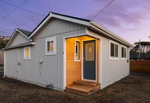 其他 Steps to Beach and Vibrant Entertainment - Charming Coastal Haven